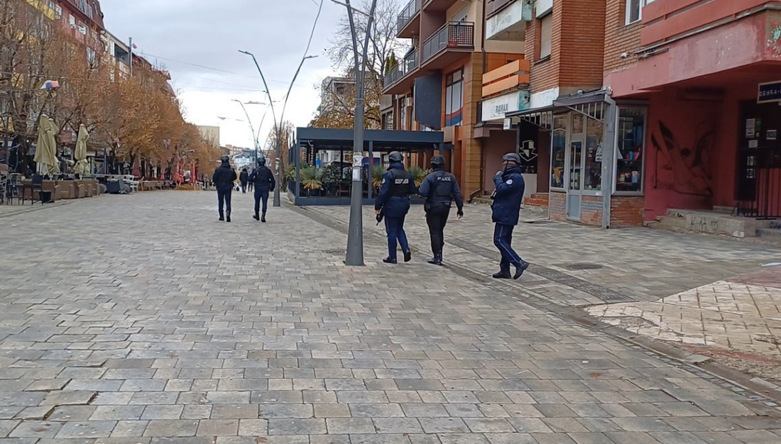 U Zvečanu uhapšen muškarac zbog navodnog napada na Kfor i policiju