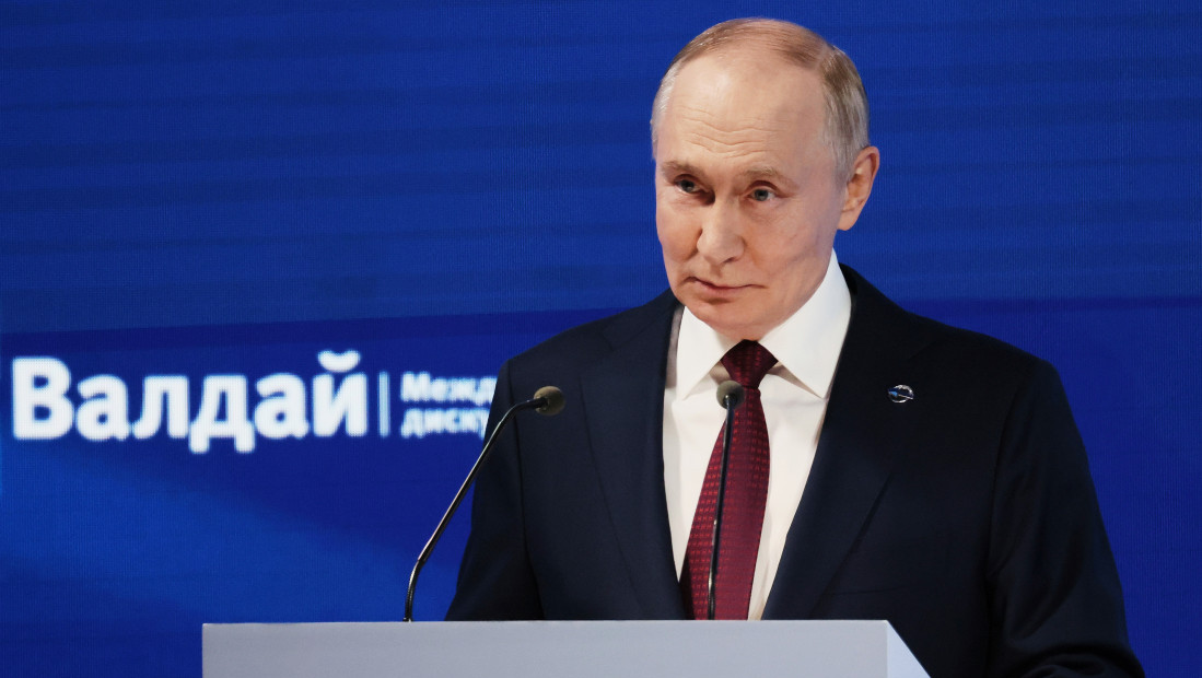 Putin upozorava na obojenu revoluciju u Srbiji
