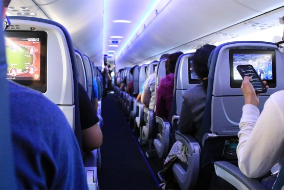 Htio bolje mjesto u avionu i doplatio 73 evra: Završio tik do toaleta (FOTO)
