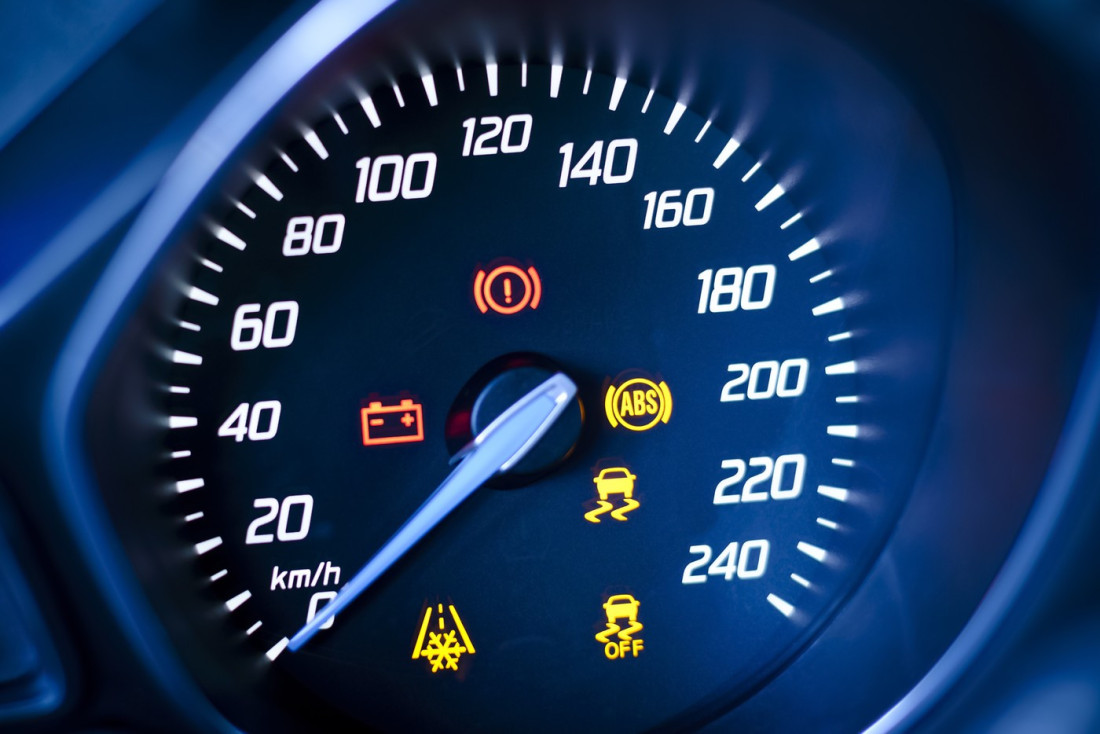 Kad se upali ova lampica, prodajte automobil