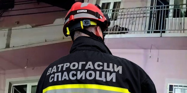 Požar i gust dim u zgradi na Dorćolu
