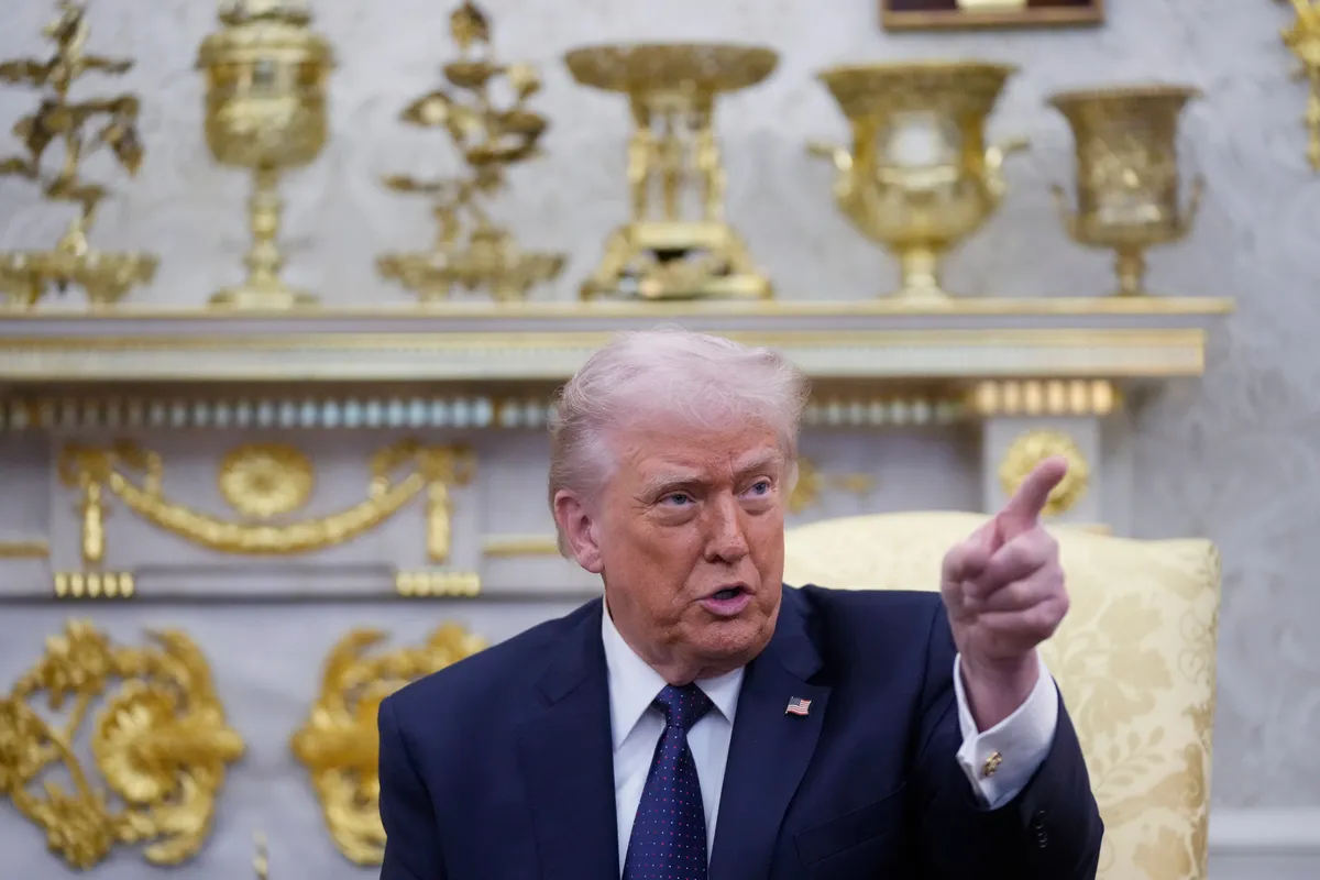 BLOG UŽIVO „Iran će danas biti žestoko pogođen“: Donald Tramp najavio napad i zapretio potpunim uništenjem