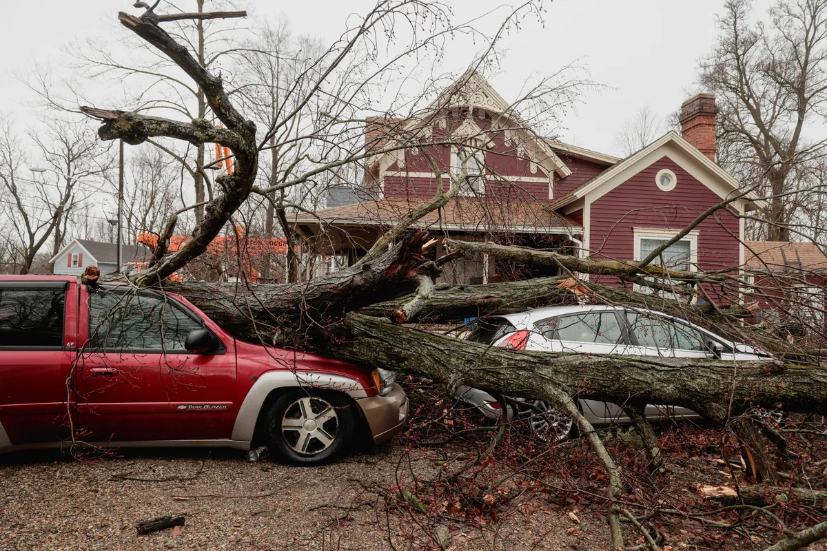 Tornado u Mičigenu i Ohaju odneo najmanje šest  života