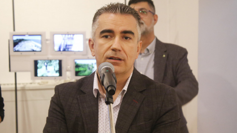 Dekan Sinani saslušan u MUP-u