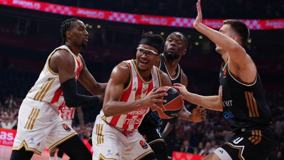 Zvezda pobedila Fener