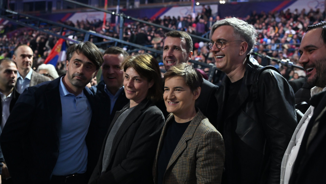 Građani uz SNS, ne tražimo pomoć spolja