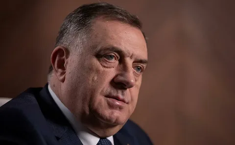 Rusija se bezuspešno vrpolji dok „agent“ Dodik gubi političko osiguranje