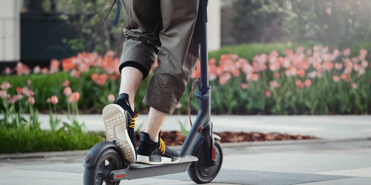MUP apeluje na savesno voženje električnih trotineta