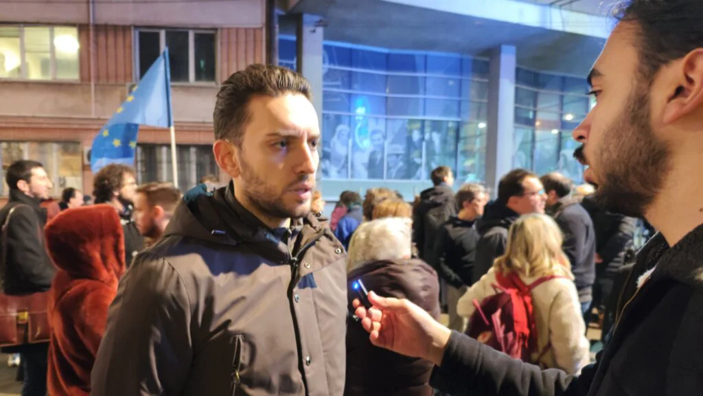 „Nije bilo potrebe ubeđivati ih da su loši“: Opozicija sa Venecijanskom komisijom razgovarala o „Mrdićevim zakonima“ – Politika