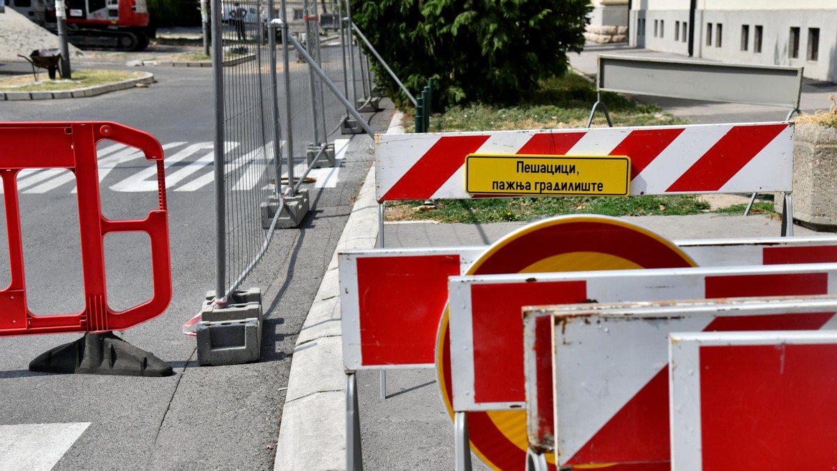 „Otklanjanju se okolnosti kojima se ugrožava bezbednost ljudi“: Ulica u Zemunu zatvorena