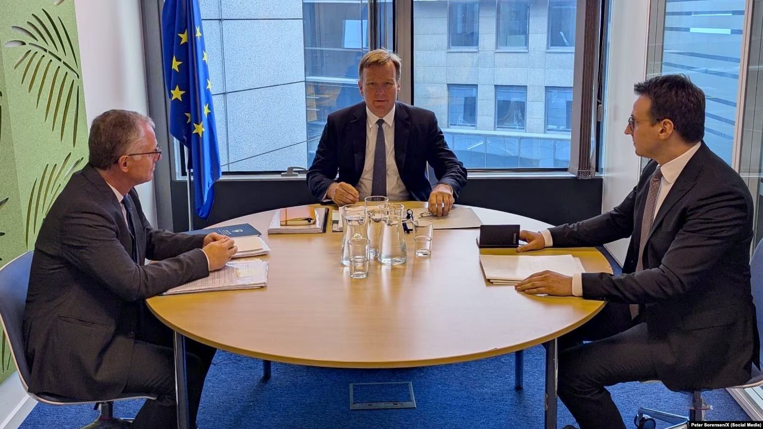 Sorensen: Napredak u dijalogu