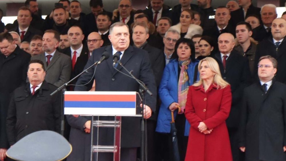 Zvaničnici RS čestitali Vaskrs pravoslavnim vernicima i patrijarhu Porfiriju – Politika