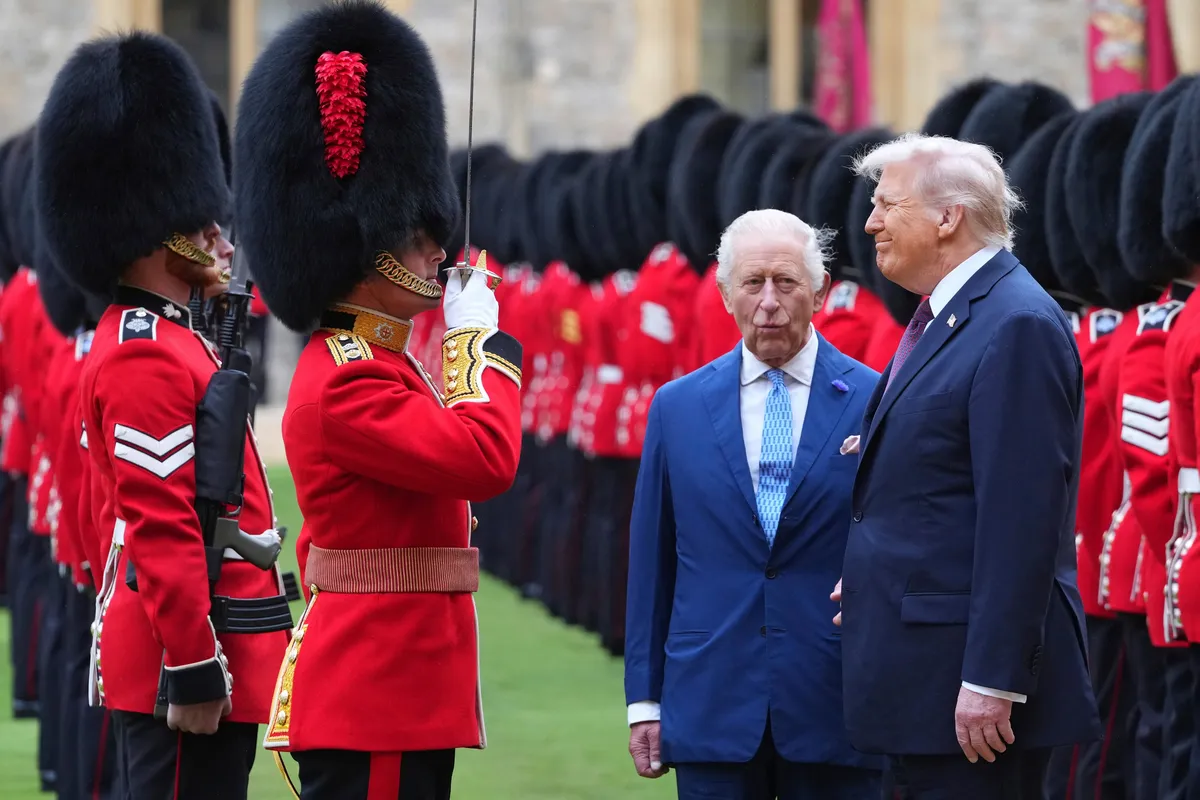 London sarađuje sa Vašingtonom posle napada na gala večeri,  uoči posete kralja Čarlsa Trećeg