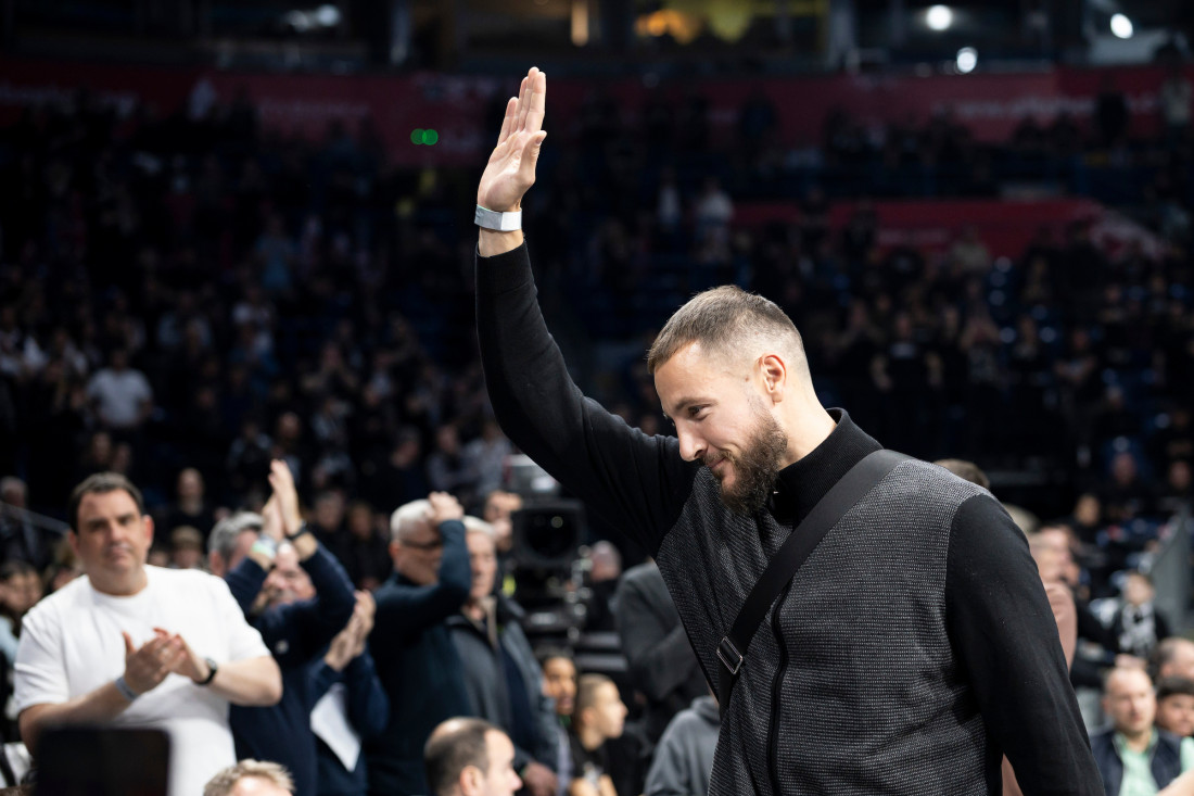 Lovernj zapalio „grobare“: Žofri pokazao nešto što je čuvao više od 10 godina u torbi
