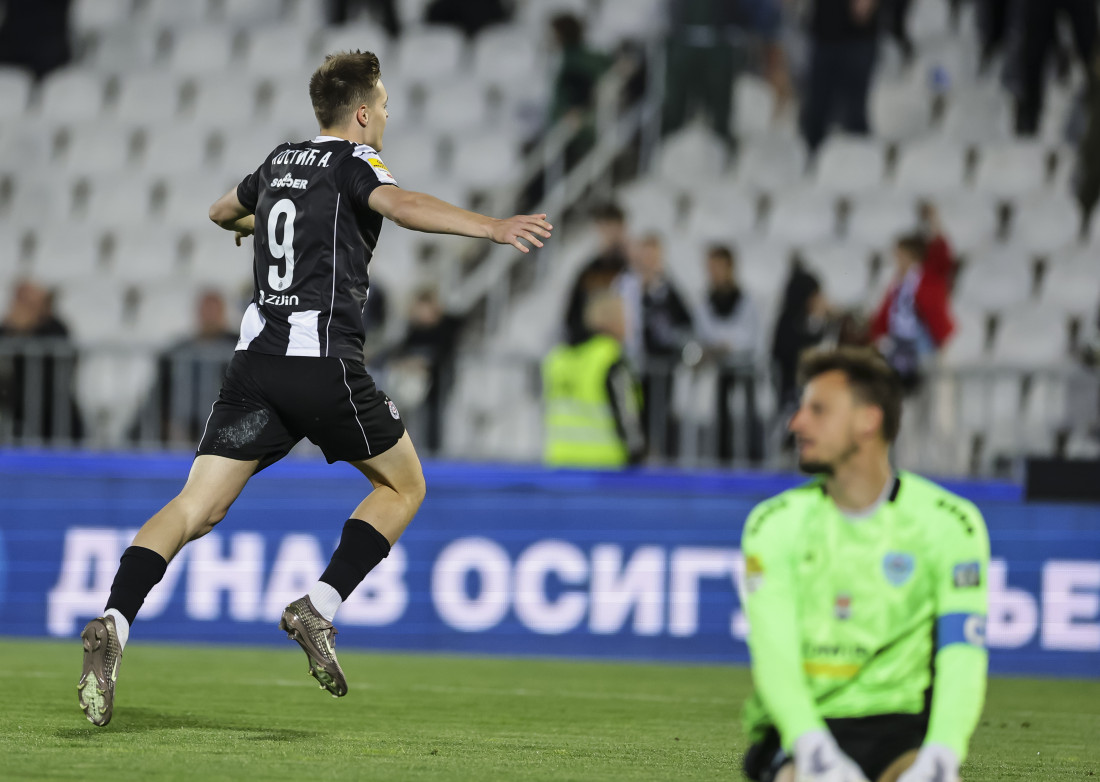 Šta uradi to, Popoviću?! Kostić kaznio kardinalnu grešku golmana Železničara (VIDEO)