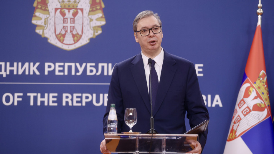 Vučić tvrdi da su izbori borba za budućnost Srbije