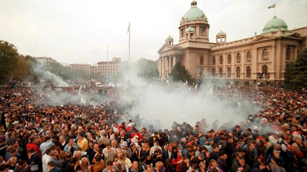 Da li trenutna situacija može da se poredi sa 2000. i 2012. kada se vlast menjala na predsedničkim izborima? – Politika