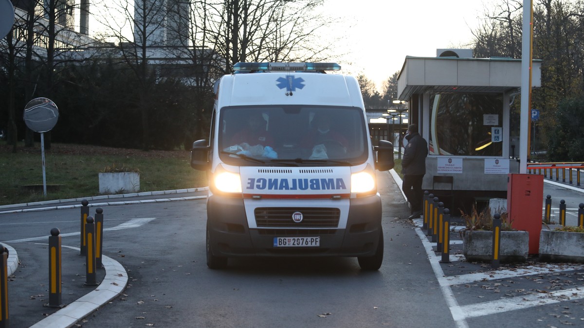 Žena došla u hitnu službu VMA, otkriven joj tumor u poodmakloj fazi! Burno dežurstvo lekara