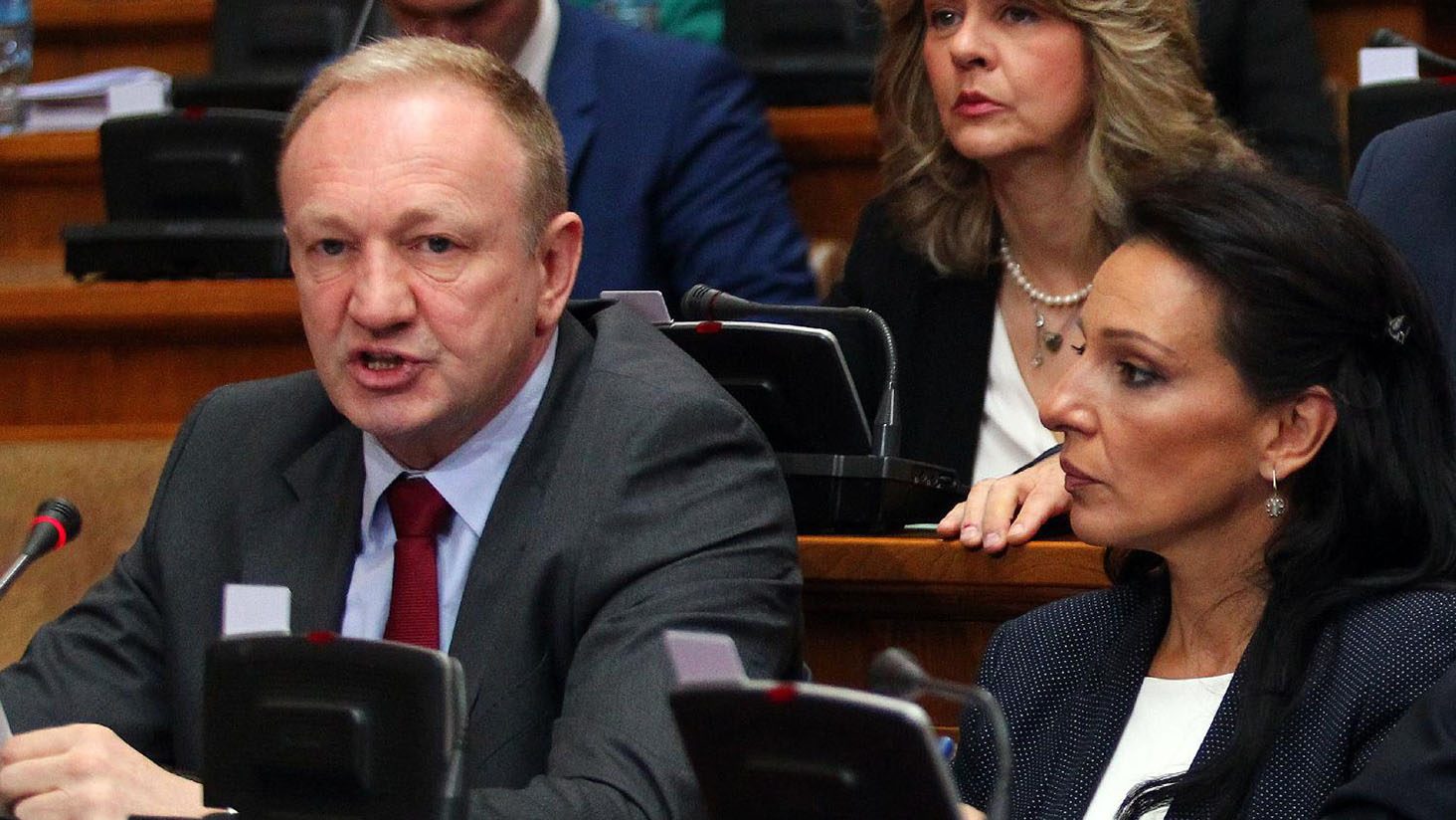 Đilas: Zakon o preuzimanju NIS-a, da preuzmemo sudbinu u svoje ruke – Ekonomija