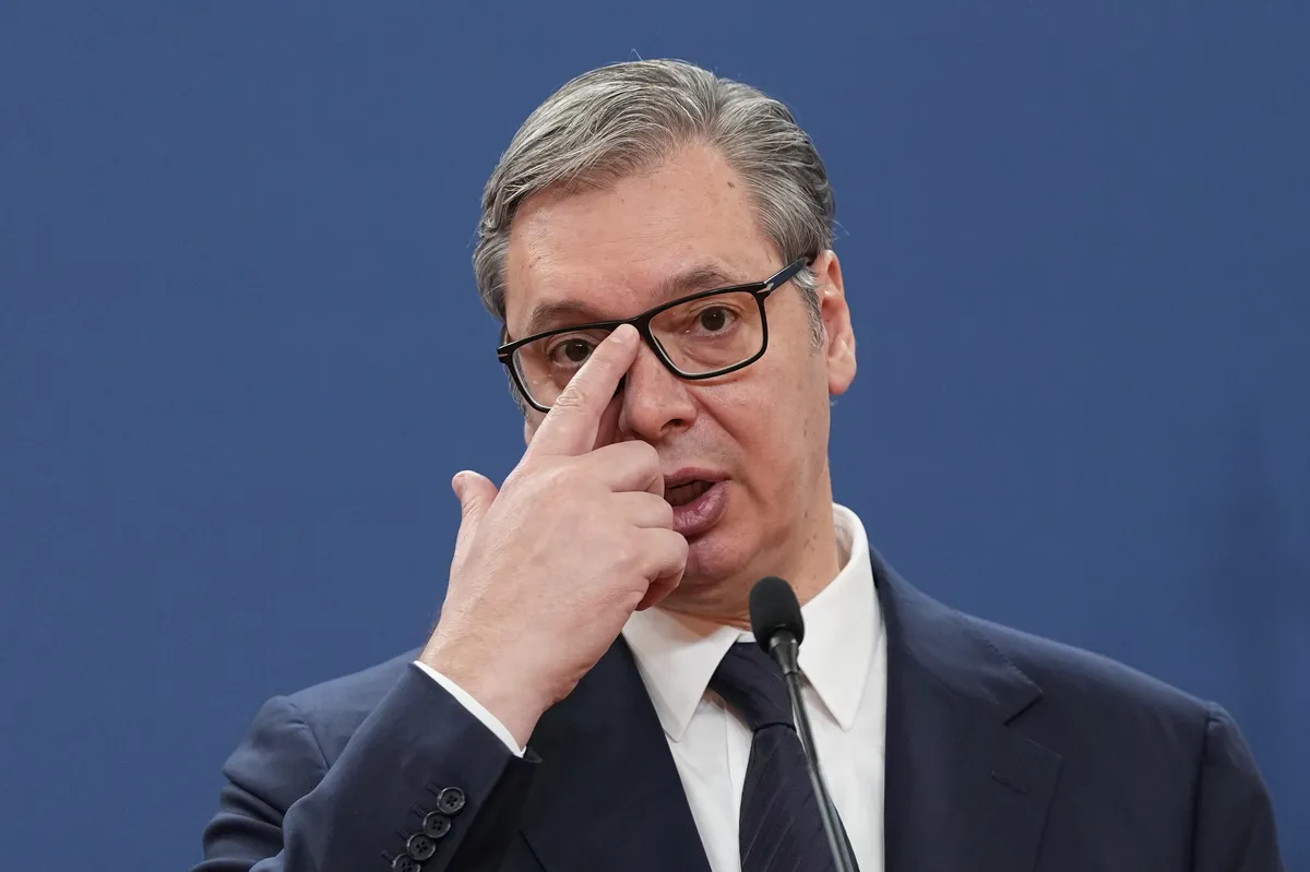 Piše Željko Ivanović: Vučić i sedam jarića