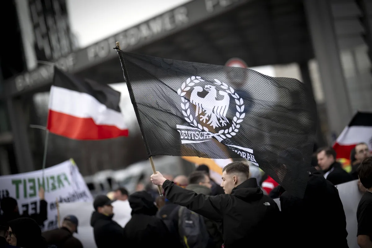 "Nemačka omladino, napred" i "Mladi i jaki" – nova generacija dobro umreženih i veoma nasilnih neonacista