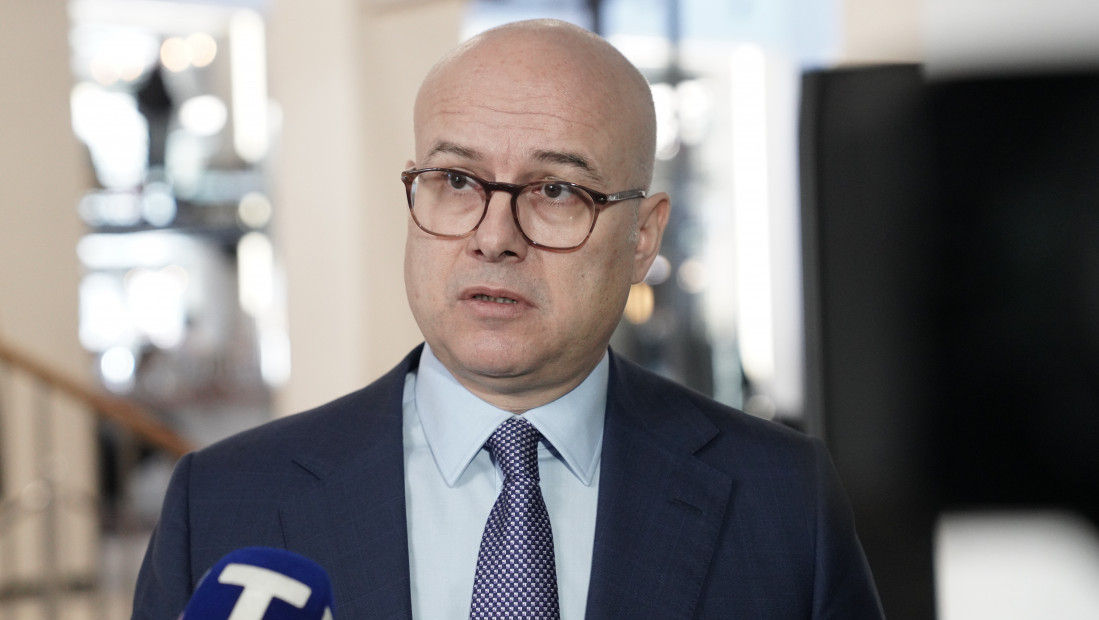 Miloš Vučević osudio nasilje nad članovima SNS-a