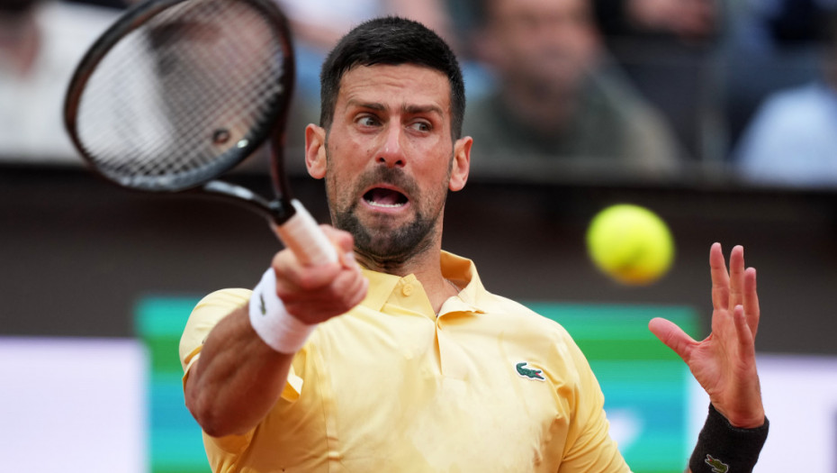 Novak sutra posle 16 časova izlazi na teren