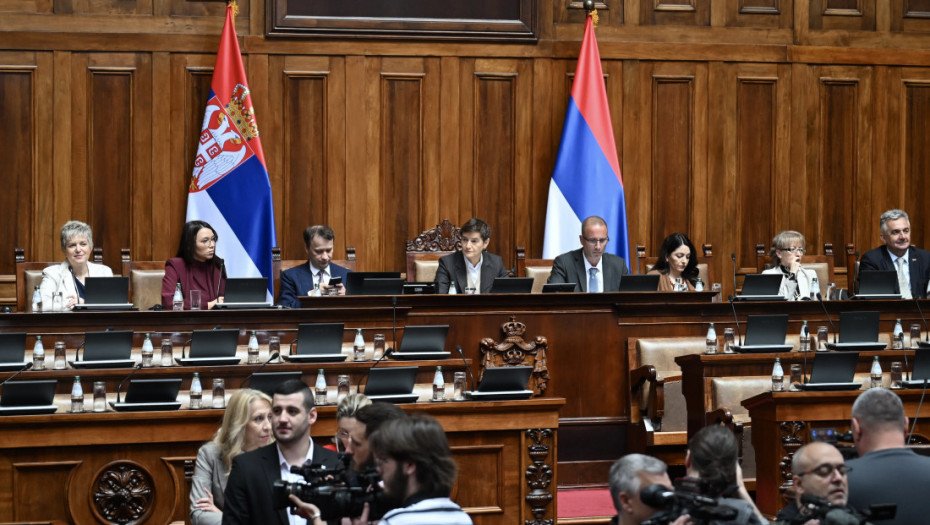 Održavanje izbora u Srbiji: Politika i previranja