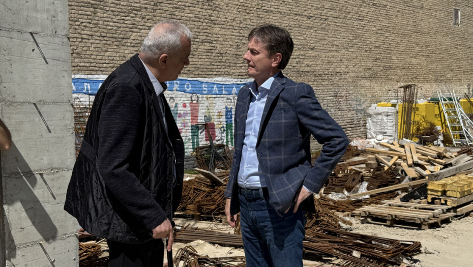 Glišić obišao radove na školama u Subotici i Kikindi