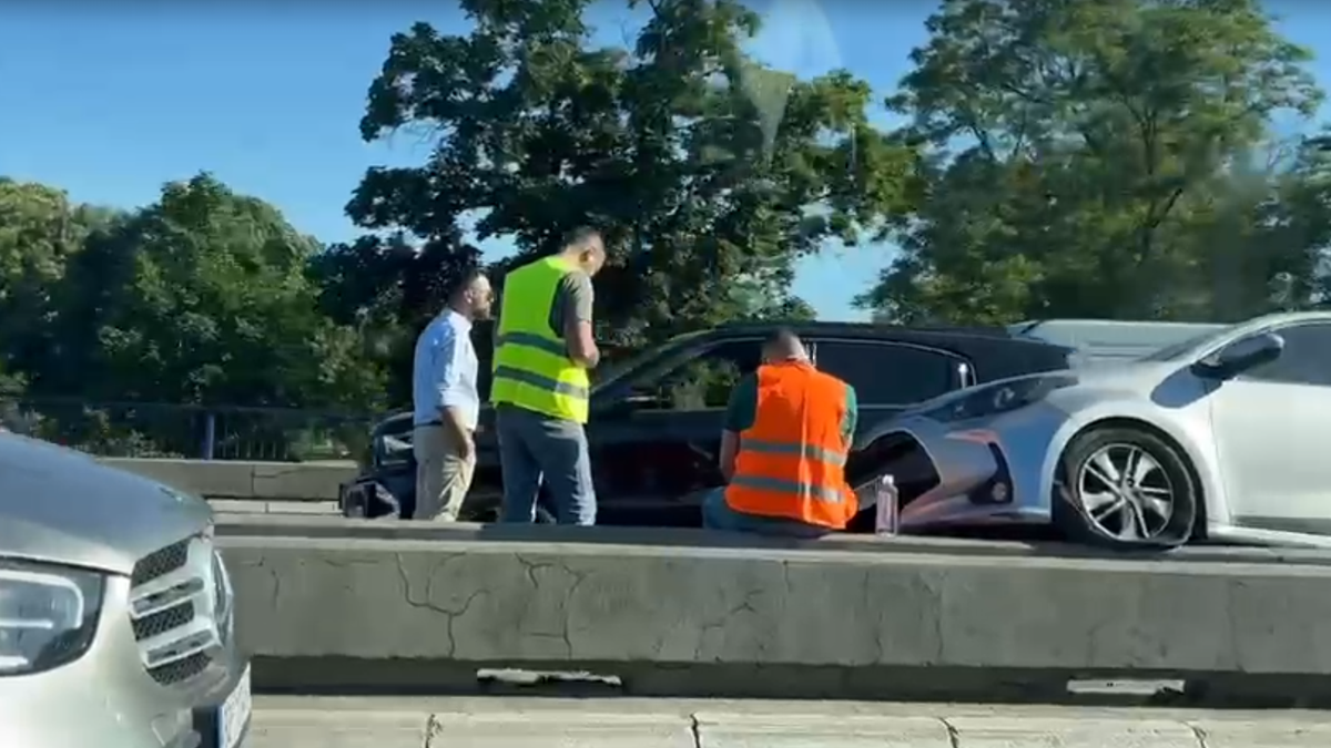 Lančani sudar na Brankovom mostu: Povređen muškarac (35)! Stvaraju se gužve