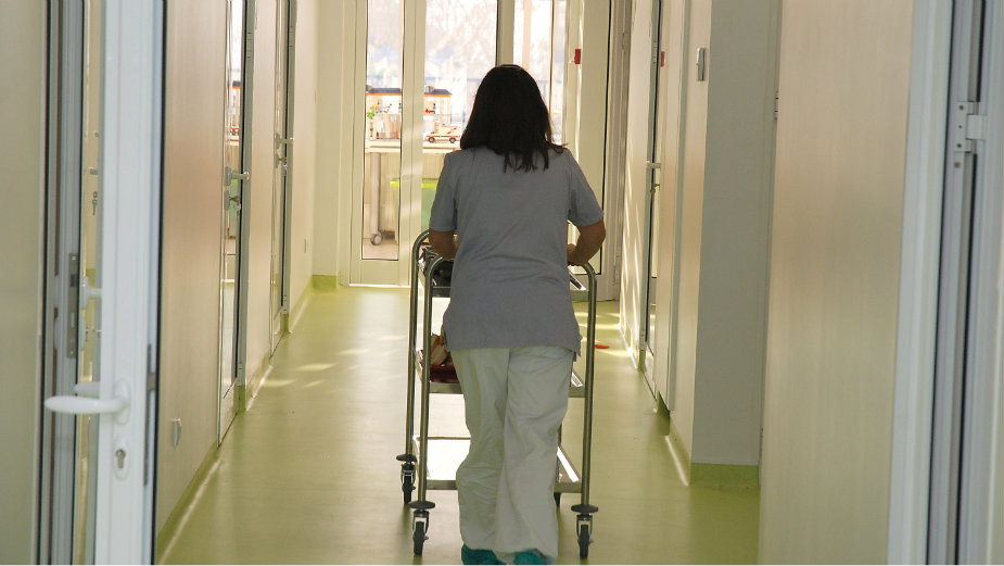 Zbor medicinskih radnika Sombora ukazuje na nepravilnosti oko predstojećih izbora u Komori medicinskih sestara i tehničara – Društvo