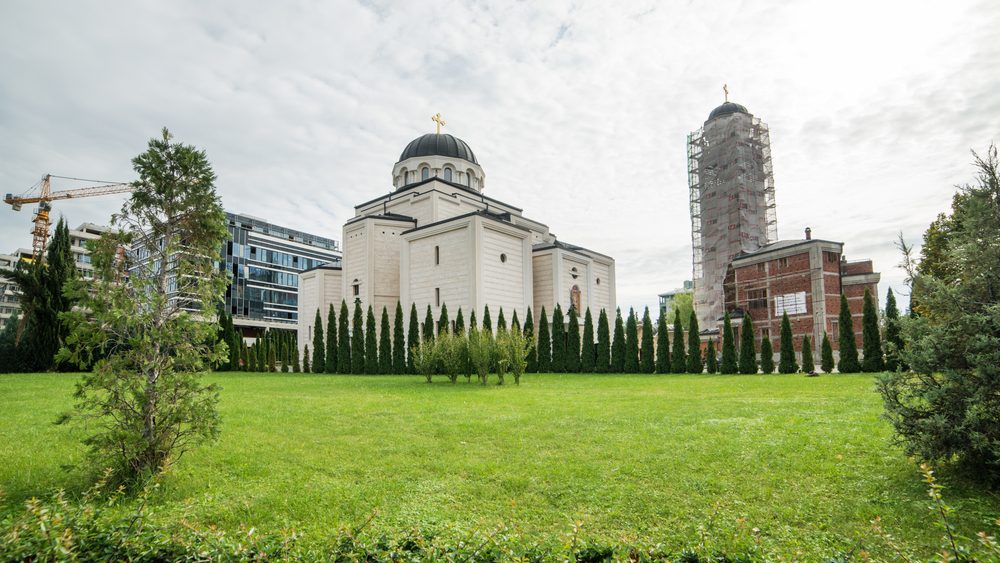 Požar kod crkve Svetog Dimitrija na Novom Beogradu