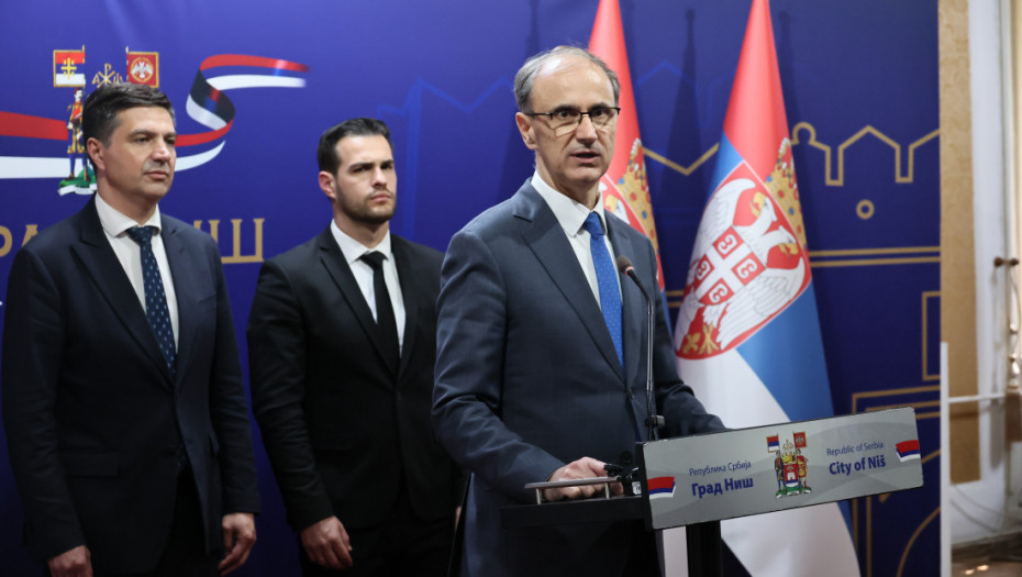 Macut posetio kancelariju Vlade u Nišu